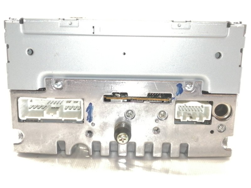 Recambio de sistema audio / radio cd para mazda 2 berlina (dy) referencia OEM IAM 10R022764  