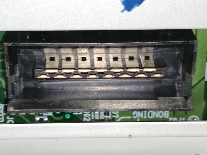 Recambio de sistema audio / radio cd para mazda 2 berlina (dy) referencia OEM IAM 10R022764  