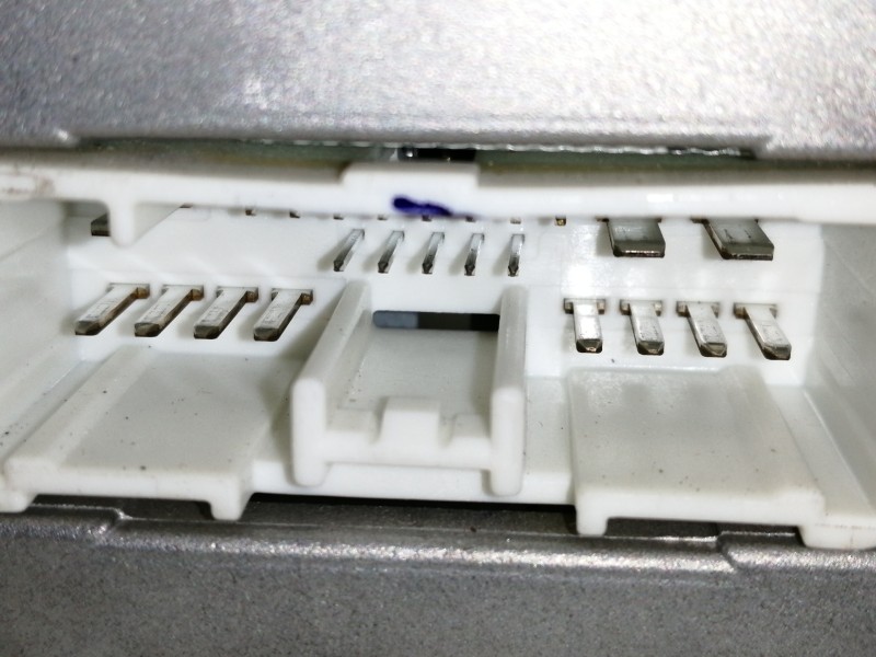 Recambio de sistema audio / radio cd para mazda 6 berlina (gg) 2.0 crtd 120 active (4-ptas.) referencia OEM IAM FA09865  