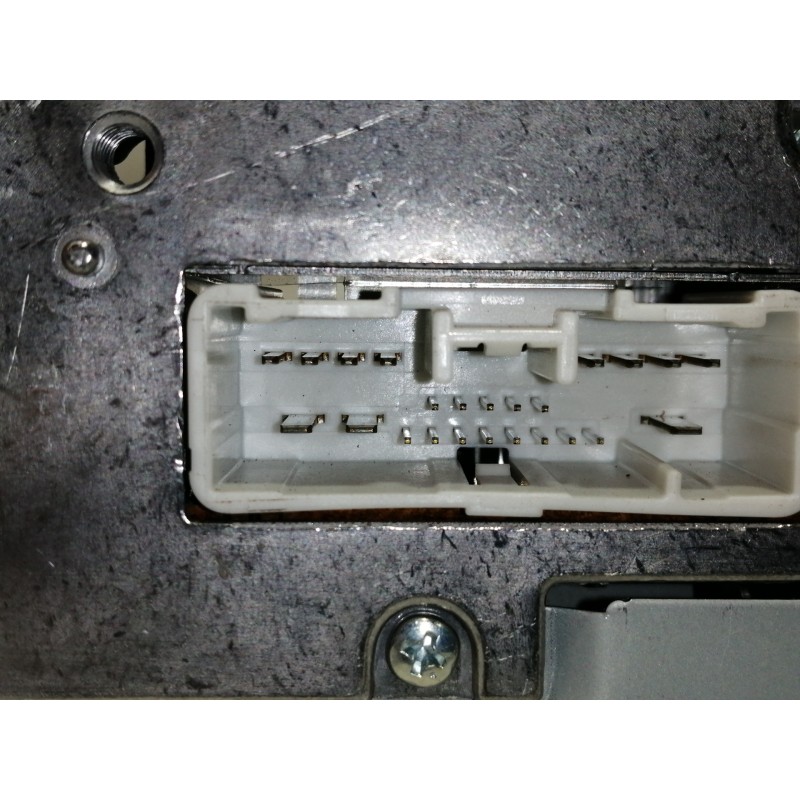 Recambio de sistema audio / radio cd para mazda 3 berlina (bk) 1.6 crdt active referencia OEM IAM 14794008 BP4S79EGX 