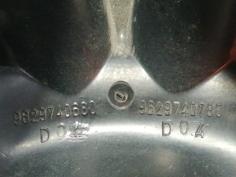 Recambio de colector admision para citroën xsara berlina 1.6 referencia OEM IAM 9629740680 9628740780 