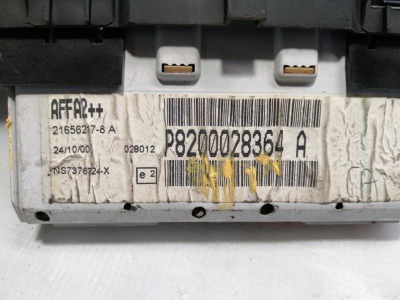 Recambio de pantalla multifuncion para renault megane i berlina hatchback (ba0) referencia OEM IAM 7700432434 7700426265 