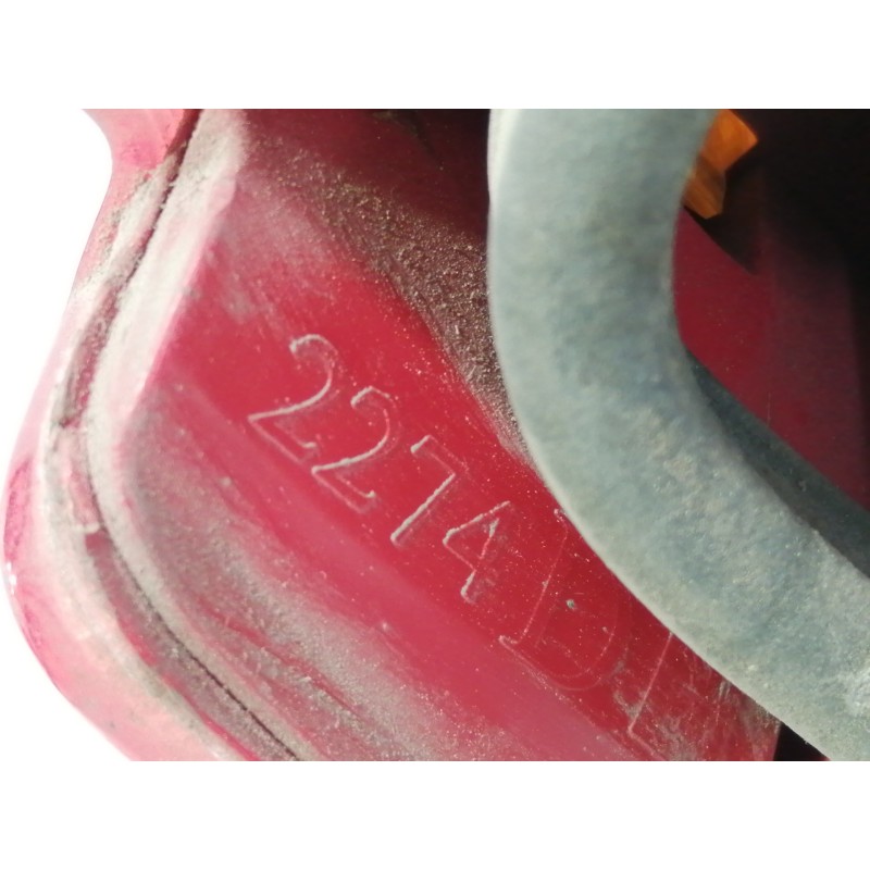 Recambio de piloto trasero derecho para peugeot 106 (s2) kid d referencia OEM IAM 2274  