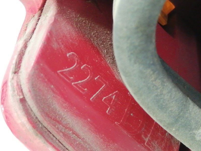 Recambio de piloto trasero derecho para peugeot 106 (s2) kid d referencia OEM IAM 2274  