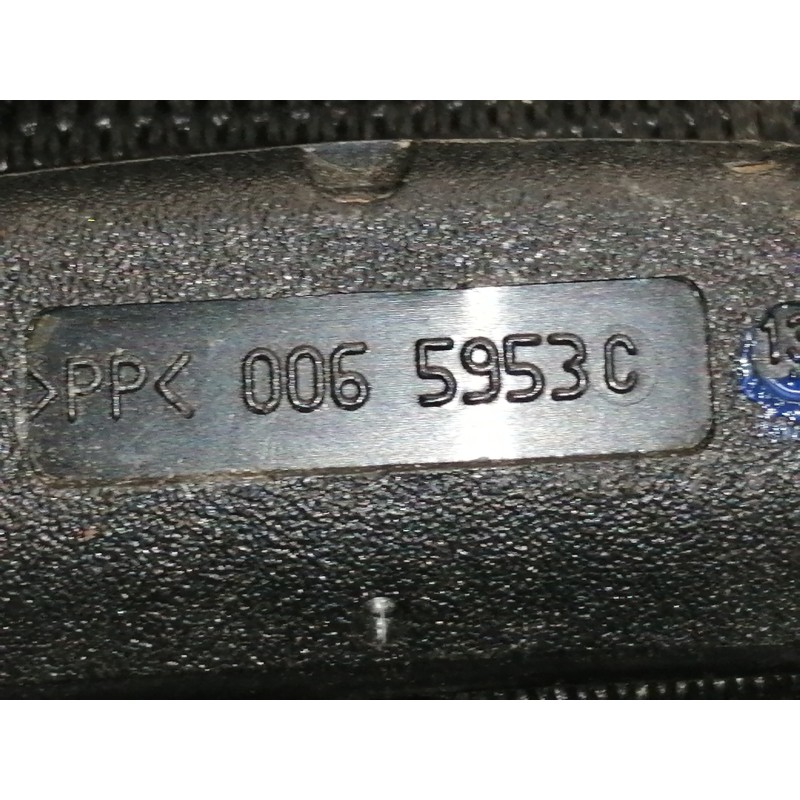 Recambio de cinturon seguridad delantero derecho para opel corsa c 1.2 16v cat (z 12 xe / lw4) referencia OEM IAM 33015942  5 PU