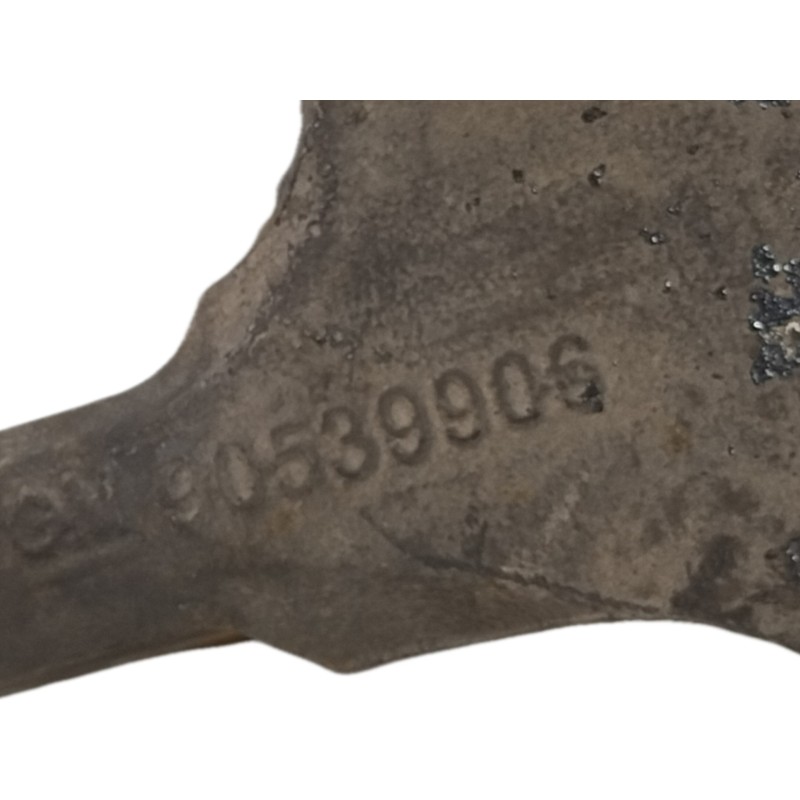 Recambio de mangueta delantera izquierda para opel tigra 1.4 16v referencia OEM IAM 90539906 90539906 