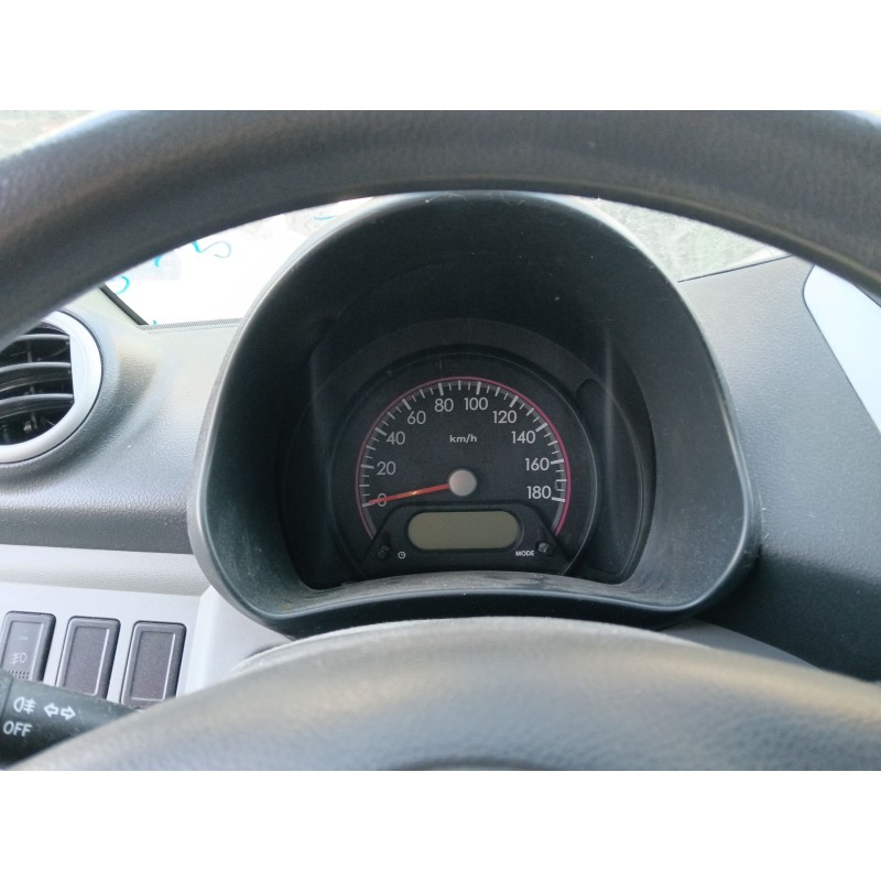Recambio de cuadro instrumentos para nissan pixo (ua0) 1.0 referencia OEM IAM 681044A00B / 682004A00F  