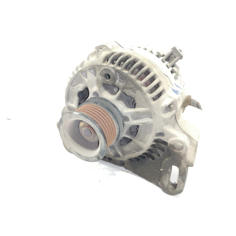 Recambio de alternador para volkswagen polo berlina (6n1) básico referencia OEM IAM 0123310020 028903025G 0123310020 BOSCH