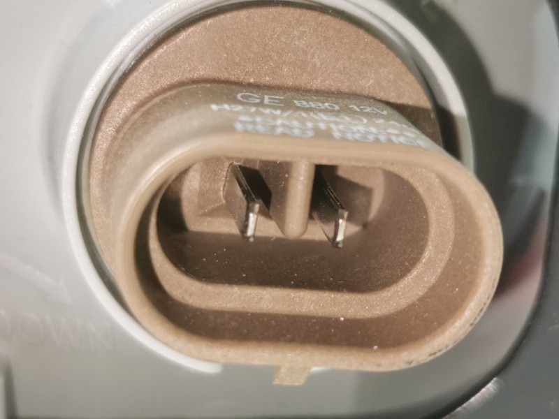 Recambio de faro antiniebla derecho para daewoo nubira berlina 1.8 cat referencia OEM IAM 96551094  