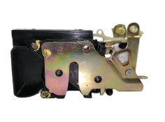 Recambio de cerradura puerta delantera derecha para daewoo nubira berlina se referencia OEM IAM  5 PUERTAS 
