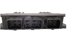Recambio de centralita motor uce para renault clio iii authentique referencia OEM IAM 8200911560 8200619409  2