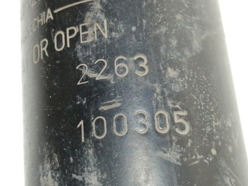 Recambio de amortiguador trasero izquierdo para suzuki swift azg (nz) referencia OEM IAM E1001201 4180062J01 