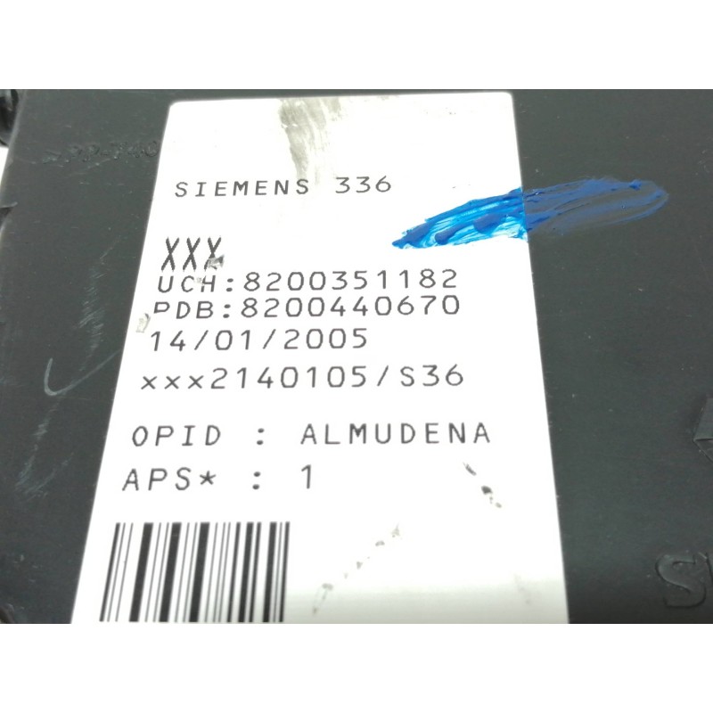 Recambio de caja reles / fusibles para renault megane ii familiar 1.9 dci diesel referencia OEM IAM 8200351182  