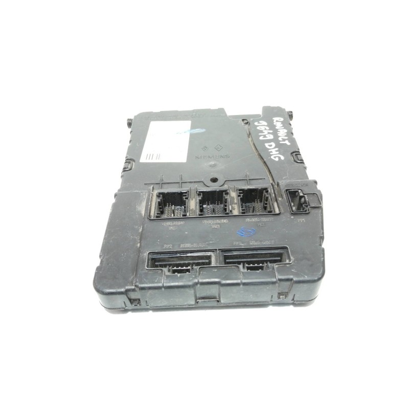 Recambio de caja reles / fusibles para renault megane ii familiar 1.9 dci diesel referencia OEM IAM 8200351182  