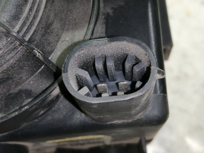 Recambio de faro antiniebla izquierdo para opel vectra c berlina referencia OEM IAM 13170949 301392437 