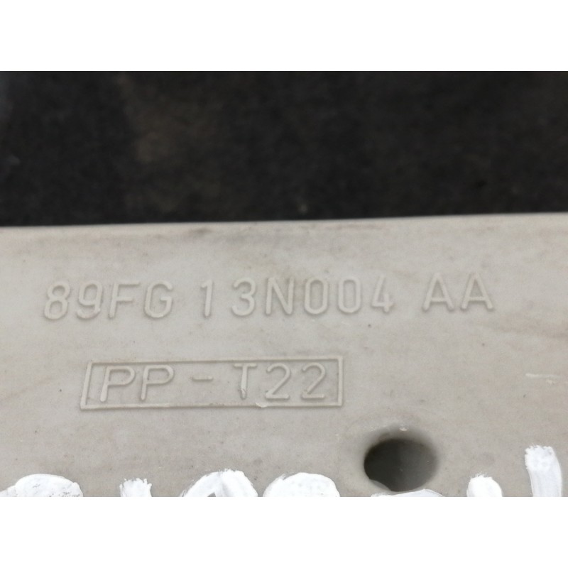 Recambio de piloto trasero derecho para ford fiesta berl./courier surf referencia OEM IAM 89FG13N004AA  