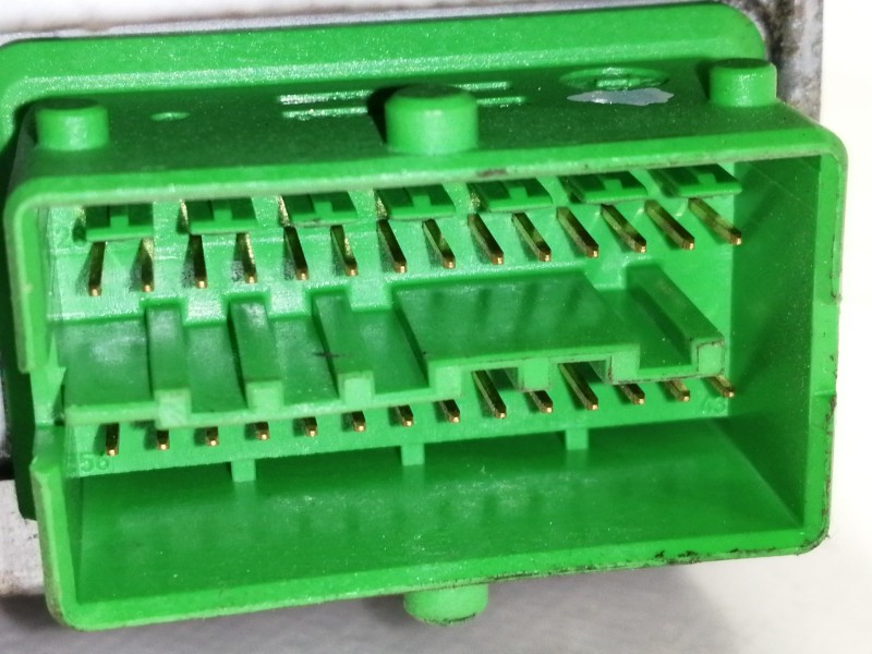 Recambio de centralita airbag para opel zafira b referencia OEM IAM 13137907  