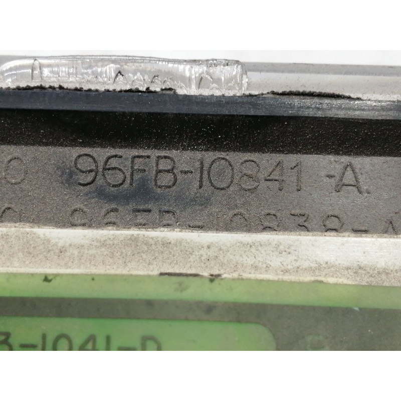 Recambio de cuadro instrumentos para ford fiesta berlina quarz referencia OEM IAM 96FB10B885AA  