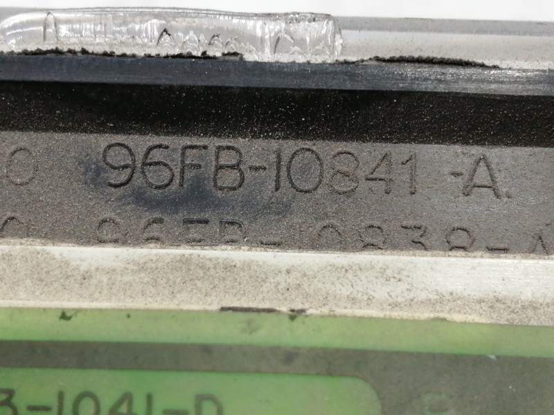 Recambio de cuadro instrumentos para ford fiesta berlina quarz referencia OEM IAM 96FB10B885AA  