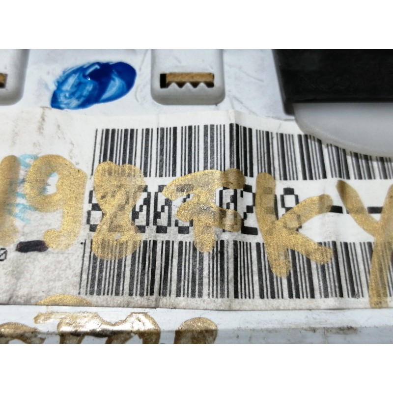 Recambio de pantalla multifuncion para nissan kubistar (x76) premium (l1) referencia OEM IAM 8200380298  