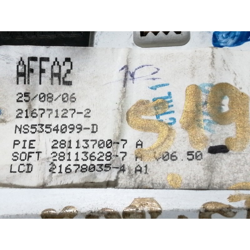 Recambio de pantalla multifuncion para nissan kubistar (x76) premium (l1) referencia OEM IAM 8200380298  