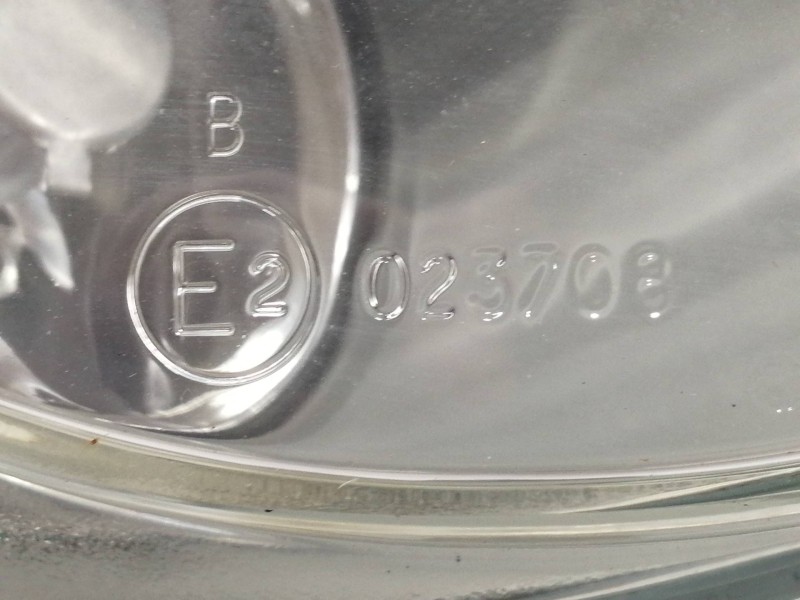 Recambio de faro antiniebla derecho para opel tigra 1.4 16v referencia OEM IAM 090510458  