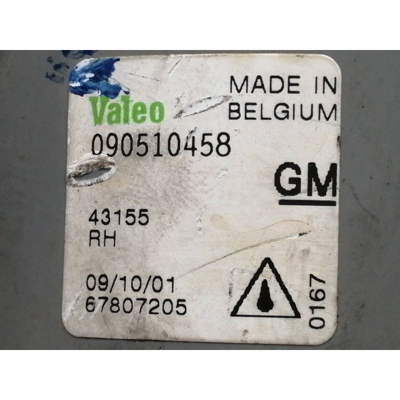 Recambio de faro antiniebla derecho para opel tigra 1.4 16v referencia OEM IAM 090510458  