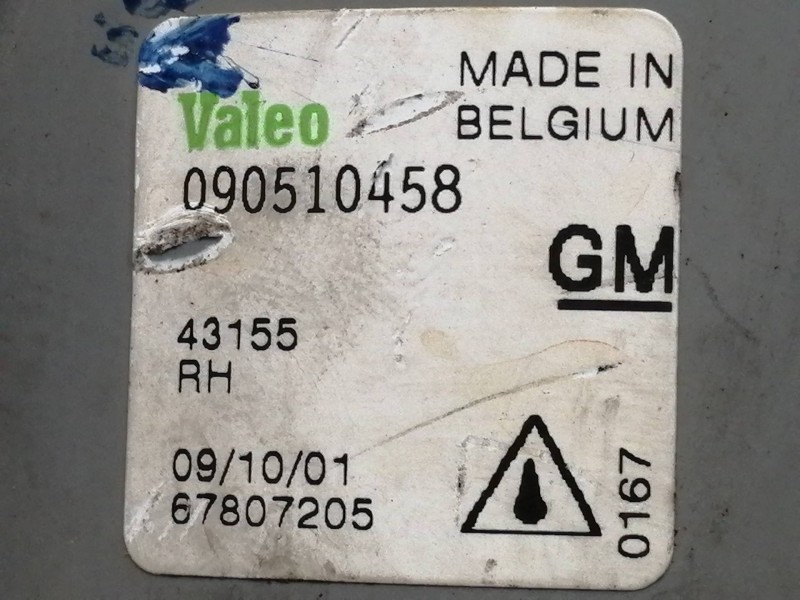 Recambio de faro antiniebla derecho para opel tigra 1.4 16v referencia OEM IAM 090510458  