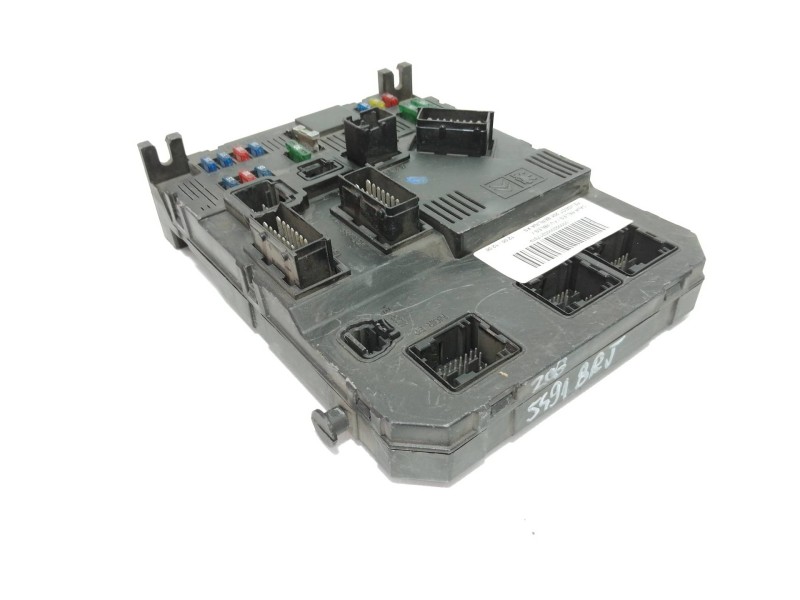 Recambio de caja reles / fusibles para peugeot 206 berlina xs referencia OEM IAM 9645747480  