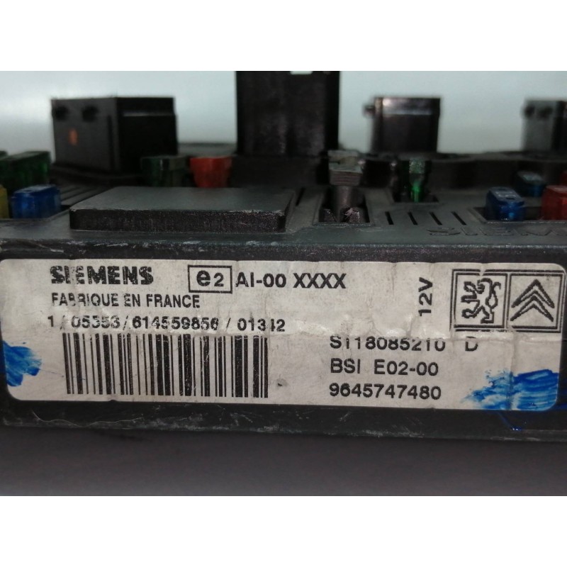 Recambio de caja reles / fusibles para peugeot 206 berlina xs referencia OEM IAM 9645747480  
