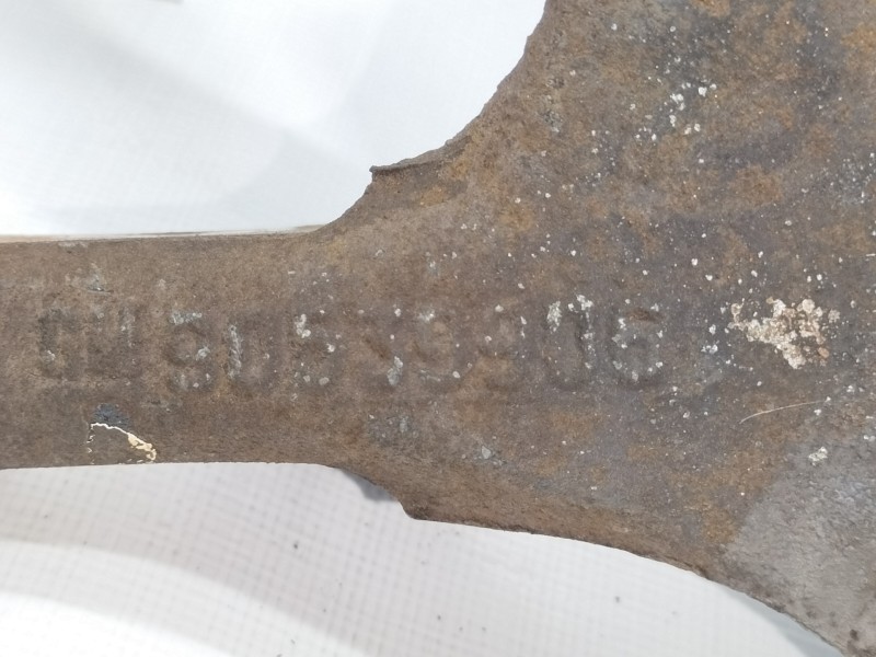 Recambio de mangueta delantera izquierda para opel corsa b edition 2000 referencia OEM IAM 90539906  