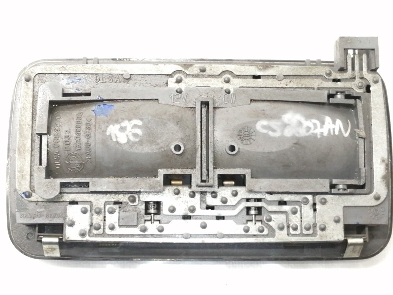 Recambio de luz interior para alfa romeo 156 (116) 1.6 16v t.spark impression referencia OEM IAM 0884200 1520400000 2PINS