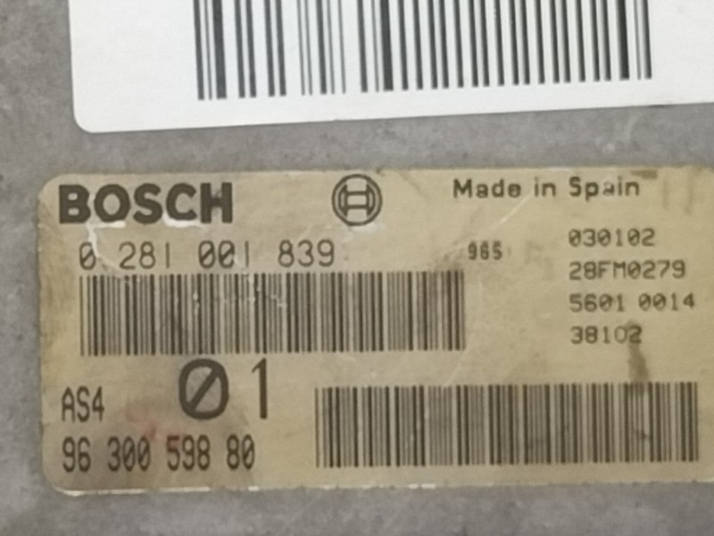 Recambio de centralita motor uce para citroën saxo 1.5 d sx referencia OEM IAM 0281001839  