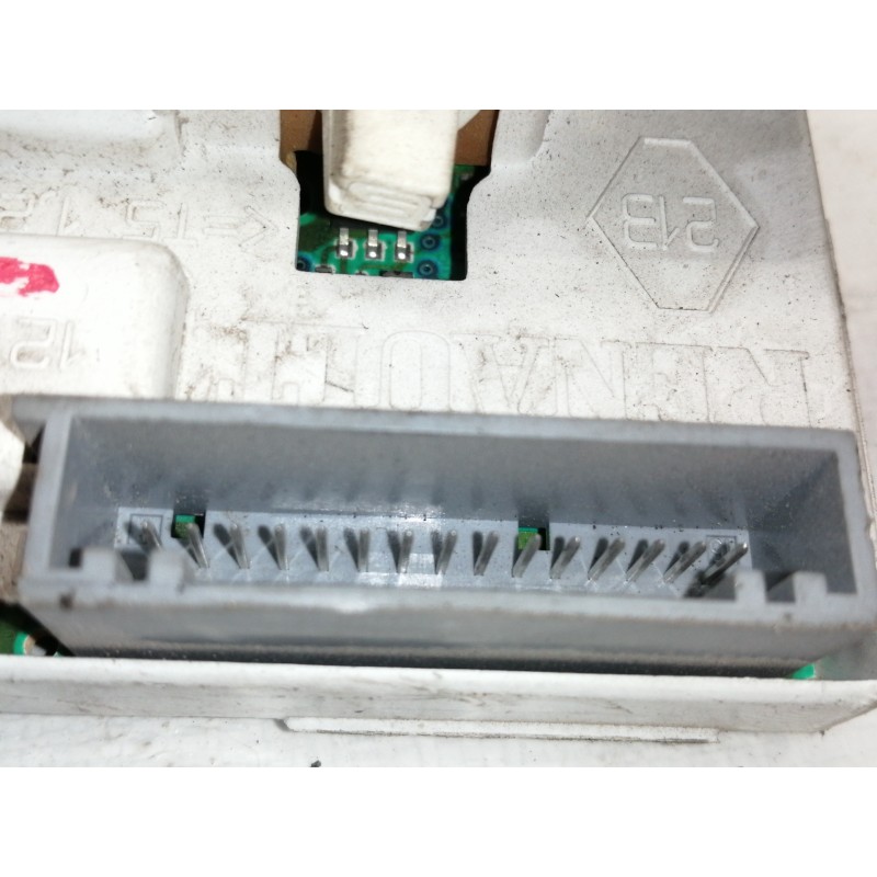 Recambio de mando multifuncion para renault clio ii fase ii (b/cb0) authentique referencia OEM IAM P8200028364A  
