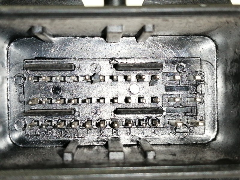 Recambio de centralita motor uce para peugeot 206 berlina xr referencia OEM IAM 9641390180 9648201580 