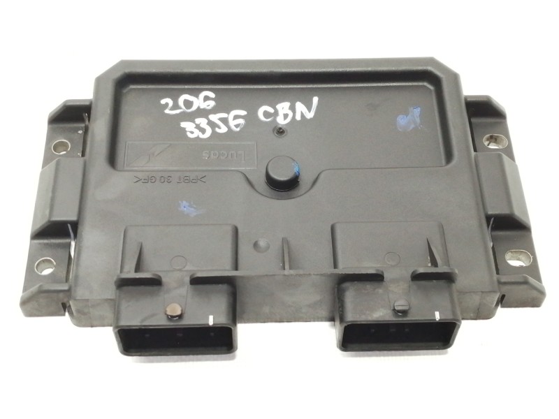 Recambio de centralita motor uce para peugeot 206 berlina xr referencia OEM IAM 9641390180 9648201580 