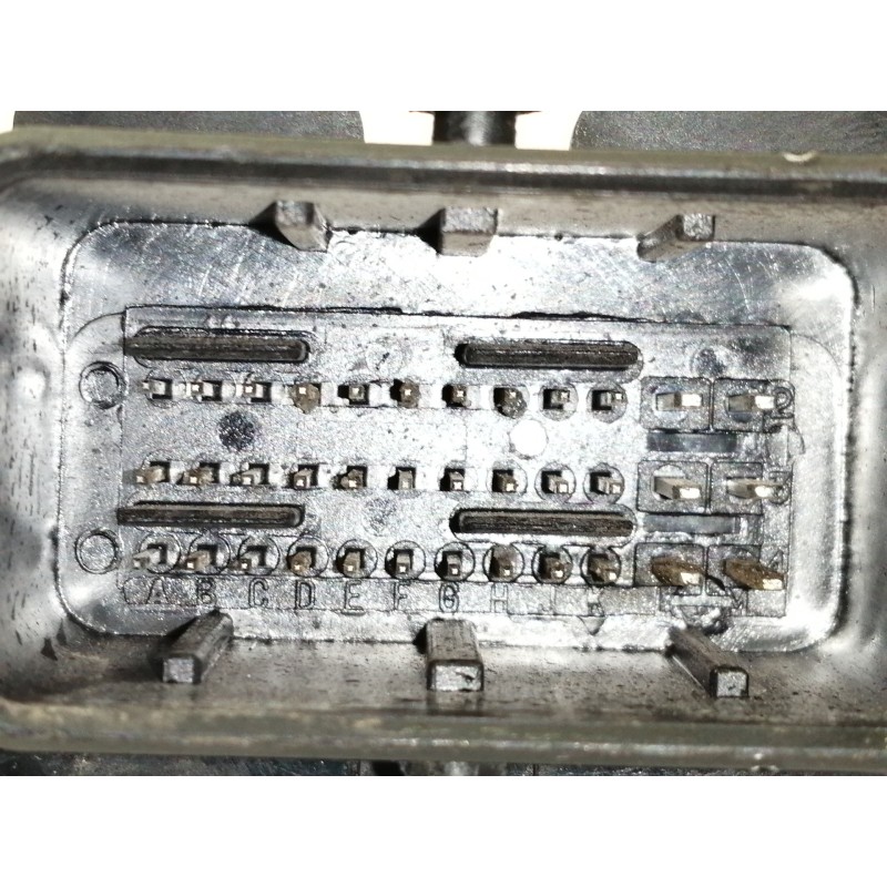 Recambio de centralita motor uce para peugeot 206 berlina xr referencia OEM IAM 9641390180 9648201580 