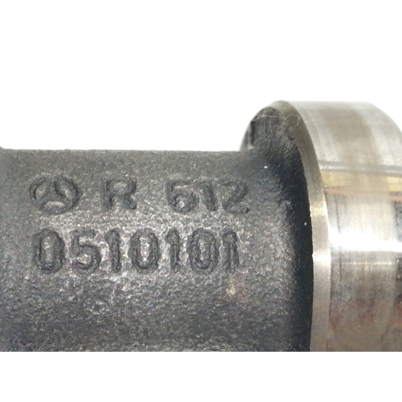 Recambio de arbol de levas para mercedes-benz clase m (w163) 270 cdi (163.113) referencia OEM IAM R6120510101  