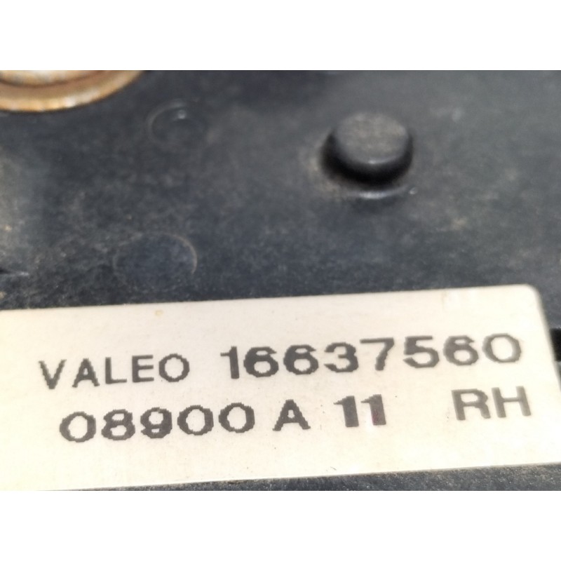 Recambio de cerradura puerta trasera derecha para opel frontera b basis referencia OEM IAM 97125468 16637560 