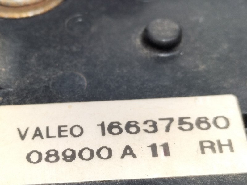 Recambio de cerradura puerta trasera derecha para opel frontera b basis referencia OEM IAM 97125468 16637560 