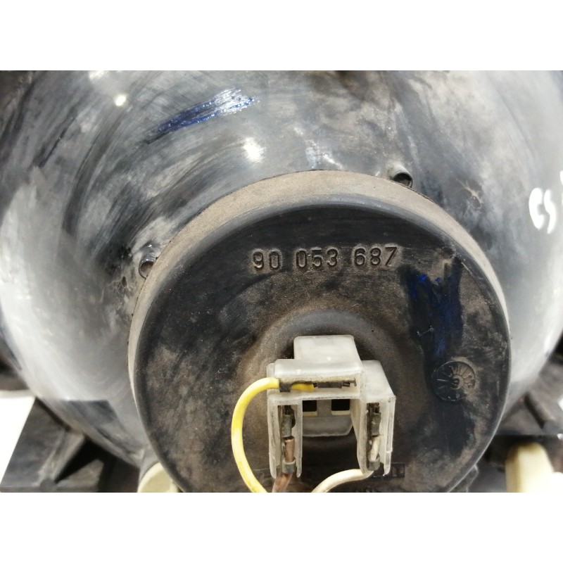 Recambio de faro izquierdo para ford fiesta berlina ghia referencia OEM IAM 90053687  