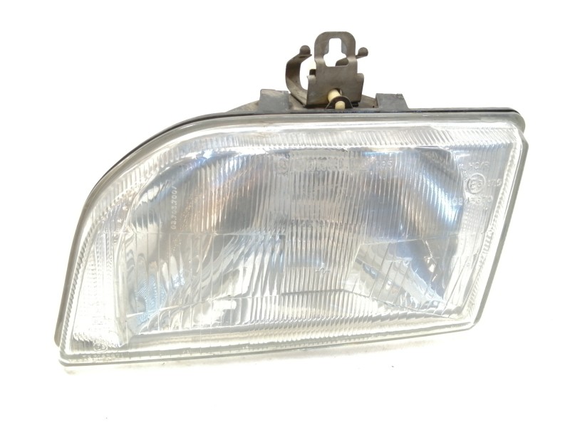 Recambio de faro izquierdo para ford fiesta berlina ghia referencia OEM IAM 90053687  