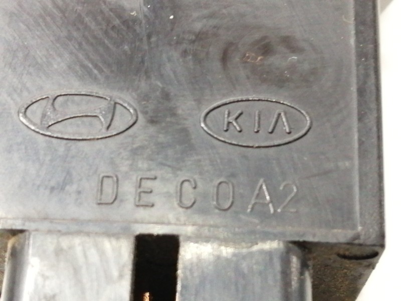 Recambio de interruptor para kia sorento 2.5 crdi ex referencia OEM IAM 937103E000  