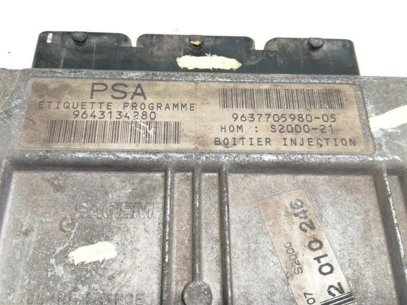 Recambio de centralita motor uce para citroën saxo 1.4 sx referencia OEM IAM 9643134280 963770598005 9637705980