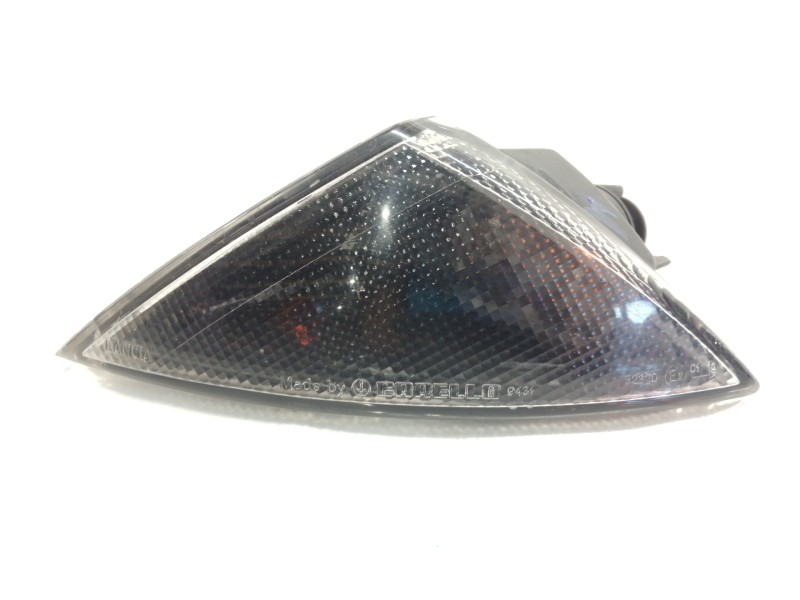 Recambio de piloto lateral izquierdo para lancia lancia y elefantino rosso referencia OEM IAM 37150748  