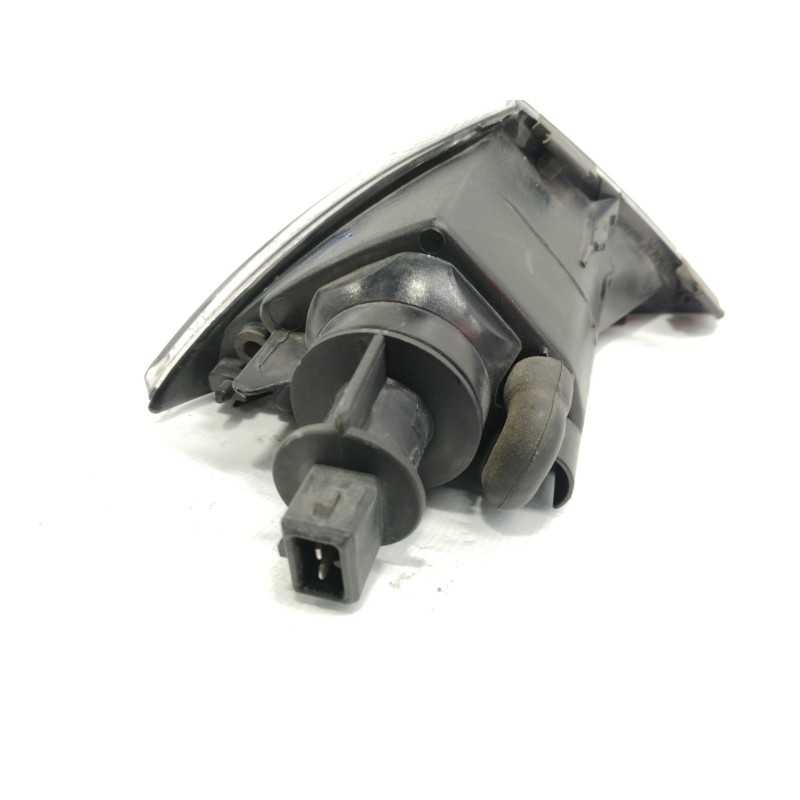 Recambio de piloto lateral izquierdo para lancia lancia y elefantino rosso referencia OEM IAM 37150748  