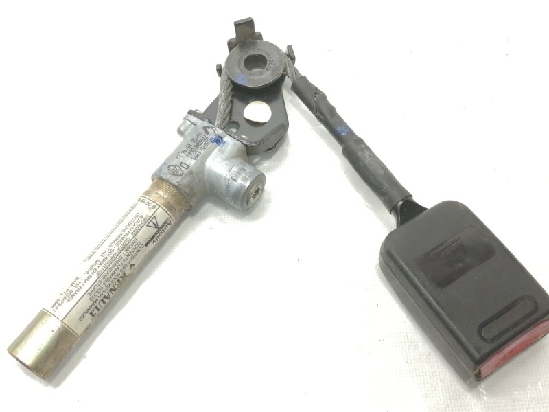Recambio de enganche cinturon delantero derecho para renault megane i scenic (ja0) 1.6e alize referencia OEM IAM E501196  