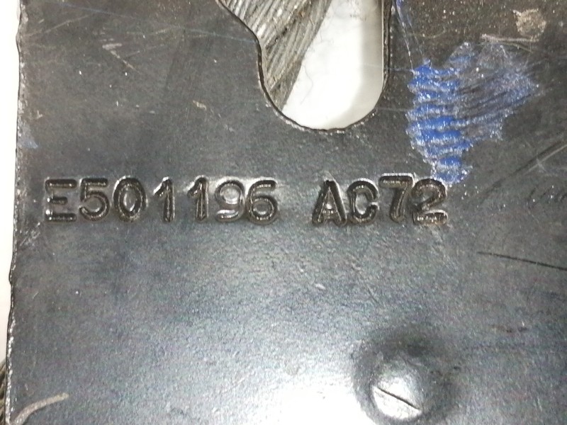 Recambio de enganche cinturon delantero derecho para renault megane i scenic (ja0) 1.6e alize referencia OEM IAM E501196  