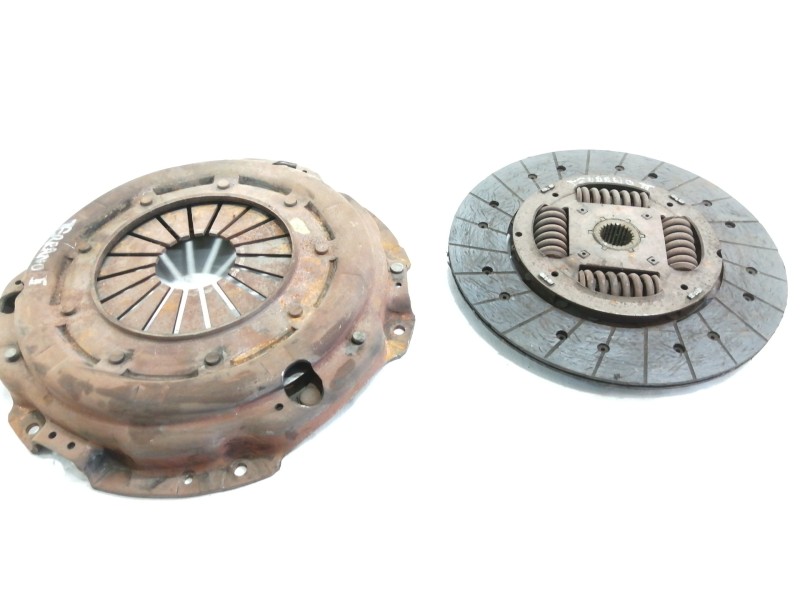 Recambio de kit embrague para nissan terrano/terrano.ii (r20) 2.7 turbodiesel referencia OEM IAM 699849 TD27 