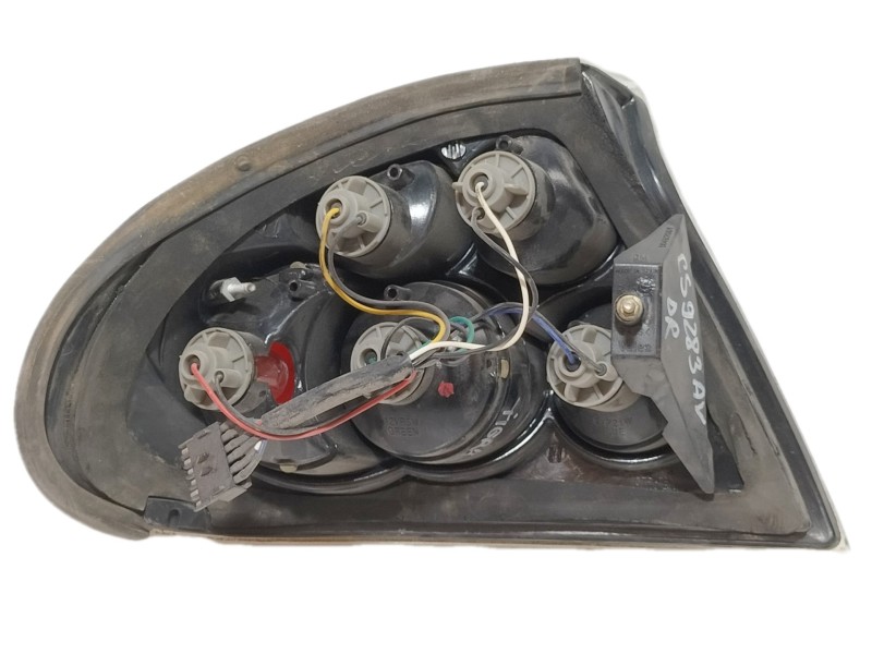 Recambio de piloto trasero derecho para opel tigra 1.4 16v referencia OEM IAM 90482001  